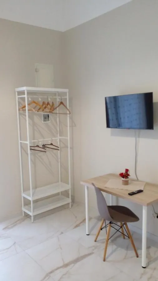 Pensionat La Rosa Rossa Hotell Bari Italien