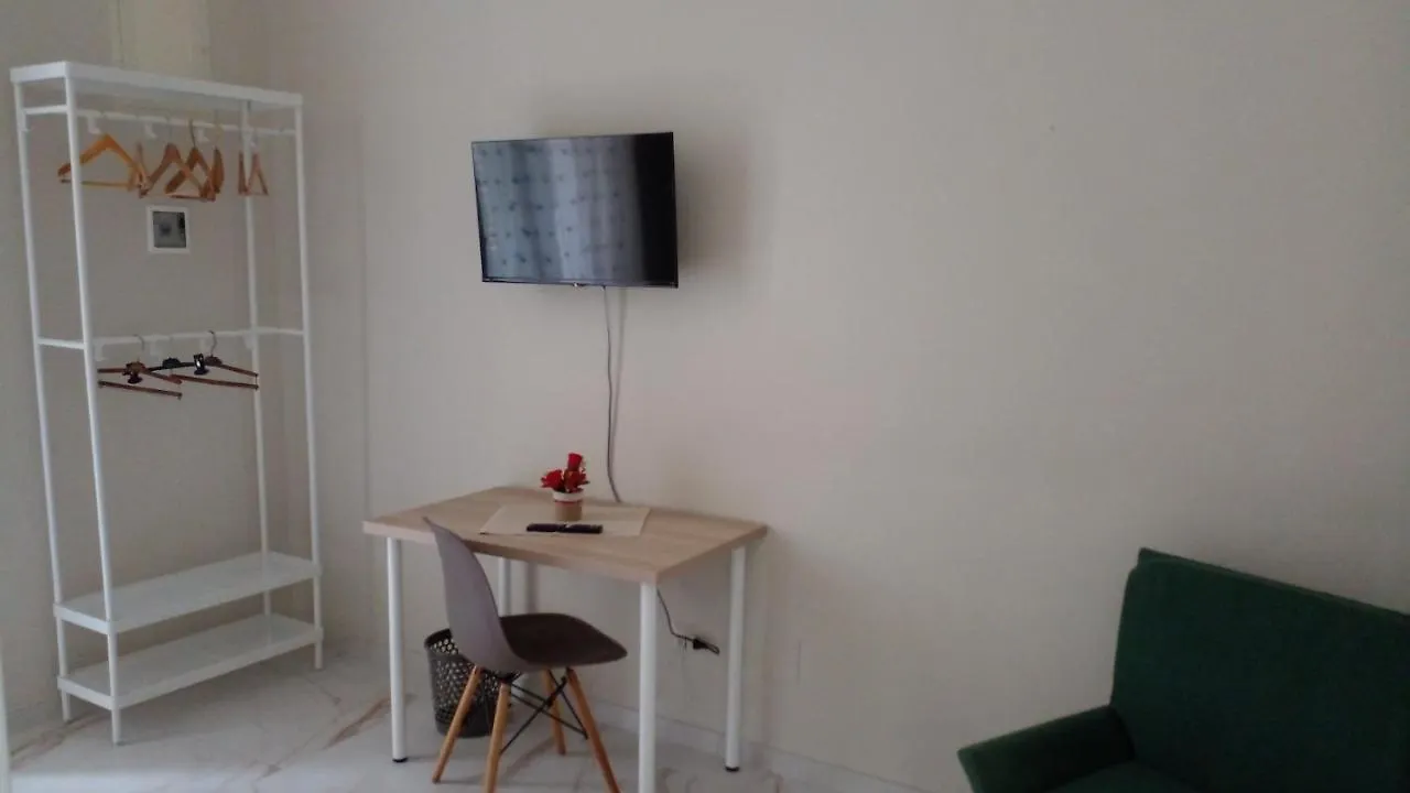 Pensionat La Rosa Rossa Hotell Bari