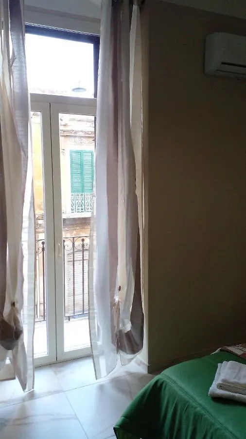 La Rosa Rossa Hotell Bari Pensionat