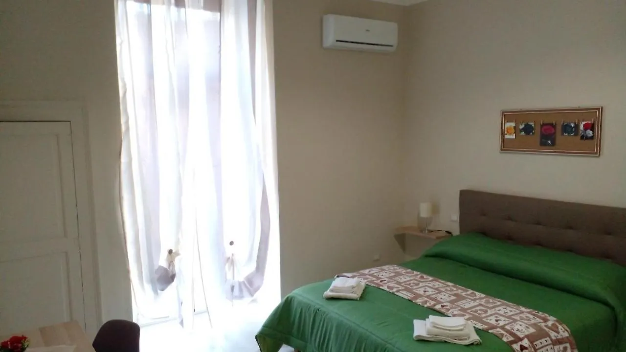 La Rosa Rossa Hotell Bari Italien